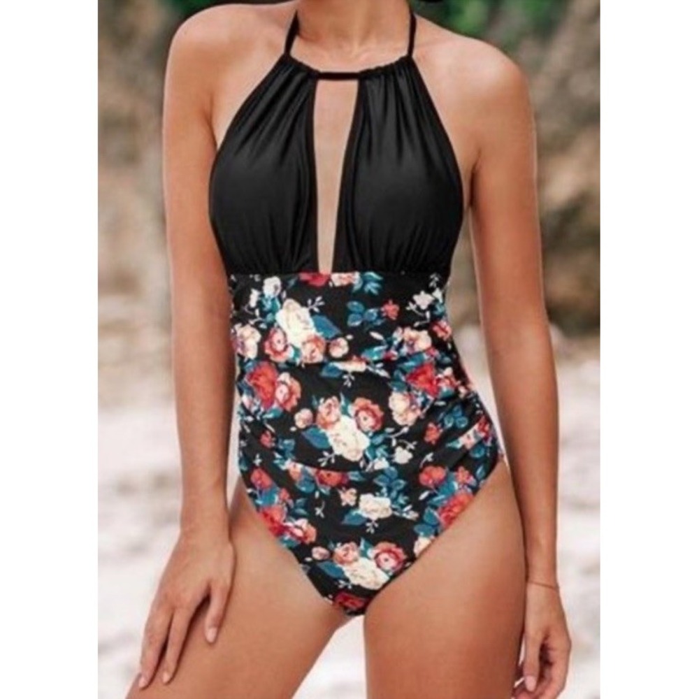 Cupshe Womens Floral Halter One Piece Swimsuit Black Keyhole Neck Size M NWT